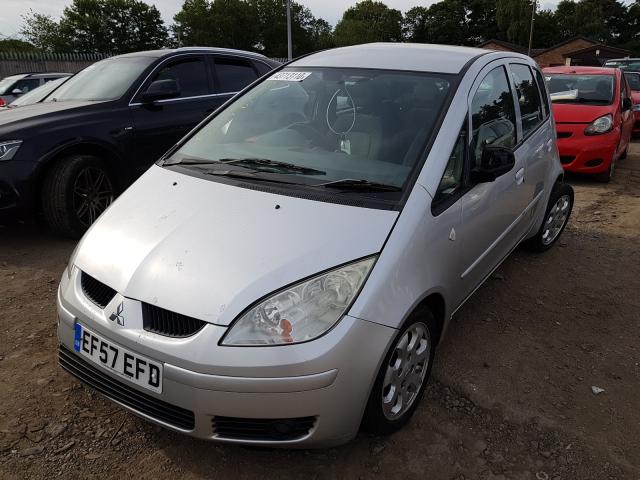 Mitsubishi Colt 2007.